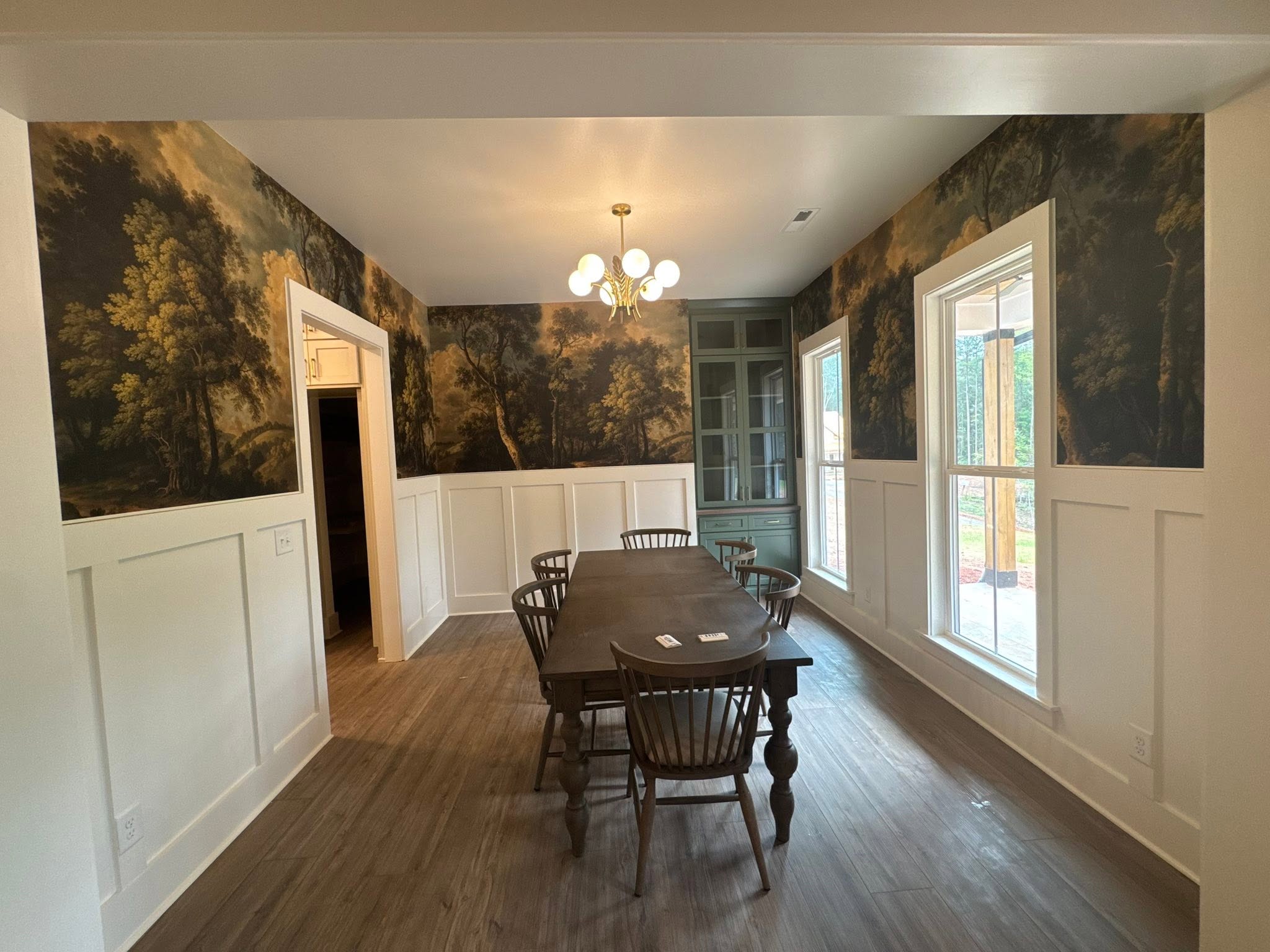Mod Plan 041-216 formal dining room with mural wallpaper
